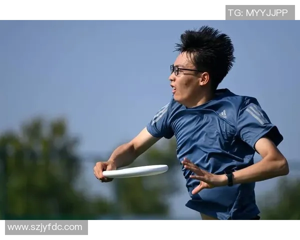 武汉飞盘队在攀岩联赛中以67分稳居积分榜首位