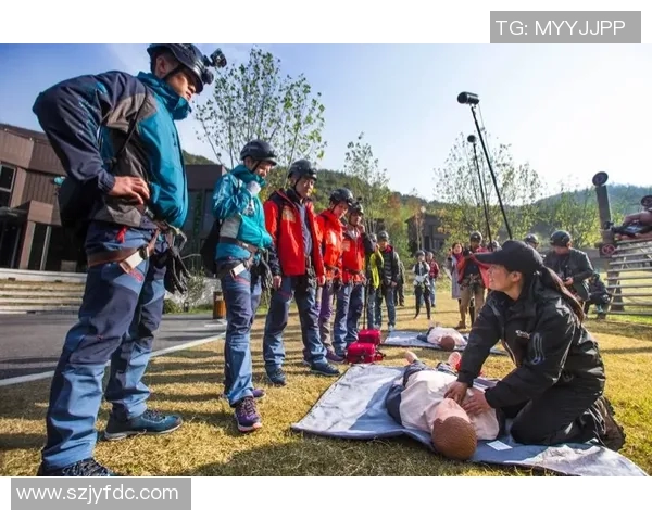 成都攀岩队配合变革引发热议探索新高度与团队精神的结合